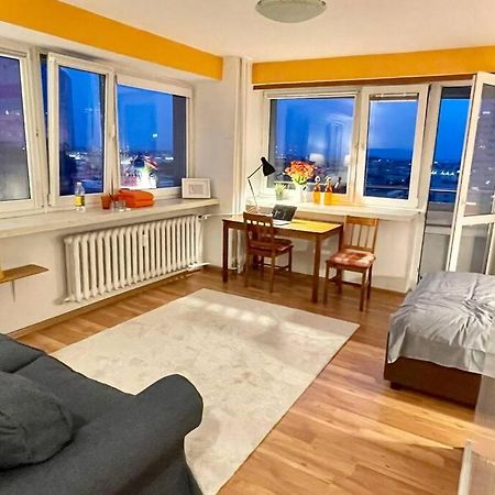 Ferienwohnung Orange Metro Fast Wifi 1Gbs Big Tv Hbo Appletv Warschau Exterior foto