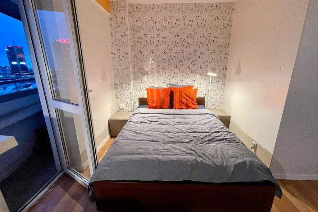 Ferienwohnung Orange Metro Fast Wifi 1Gbs Big Tv Hbo Appletv Warschau Exterior foto